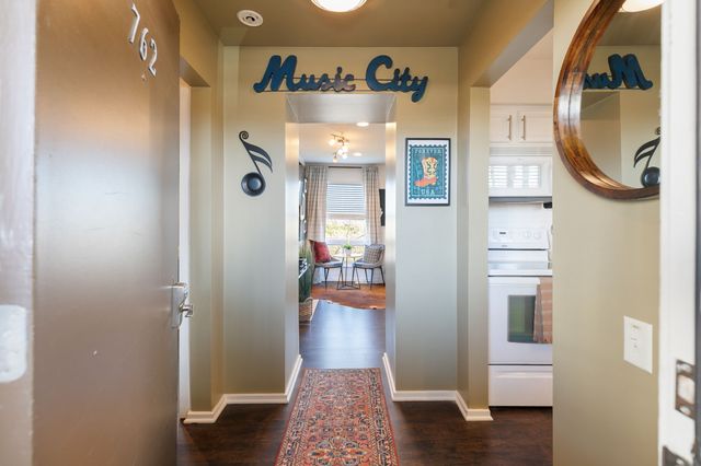 762 1st Ave, N, Nashville, TN 37201