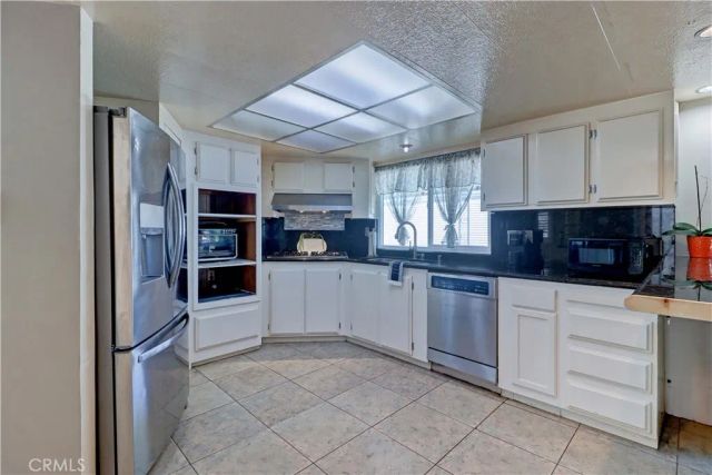 6741 Lincoln 26, Buena Park, CA 90620