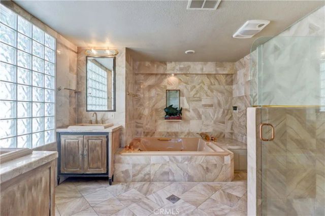 6741 Lincoln 26, Buena Park, CA 90620