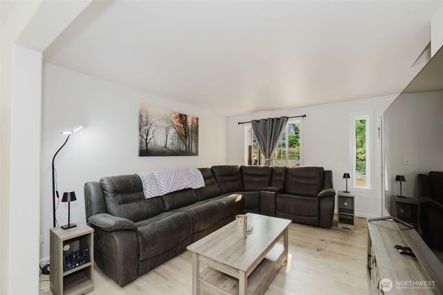 3193 Woods Road E, Port Orchard, WA 98366