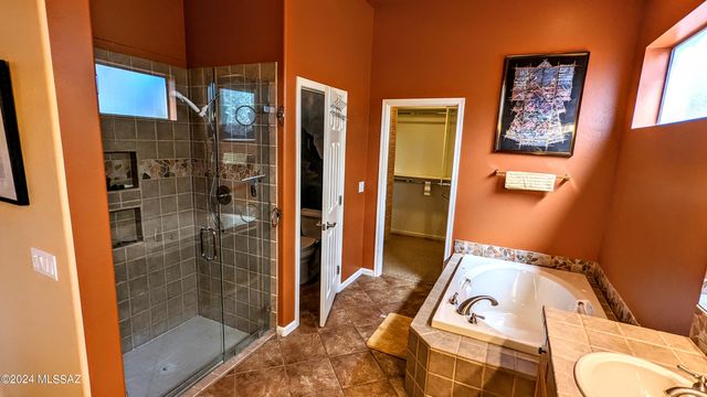38851 S Moonwood Drive, Tucson, AZ 85739