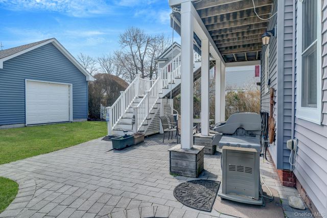 407 Wiggins Street, Greenport, NY 11944