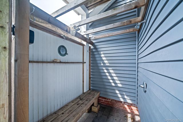 407 Wiggins Street, Greenport, NY 11944