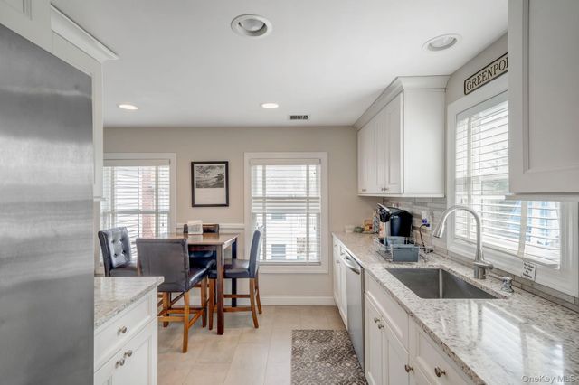 407 Wiggins Street, Greenport, NY 11944