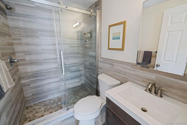 407 Wiggins Street, Greenport, NY 11944