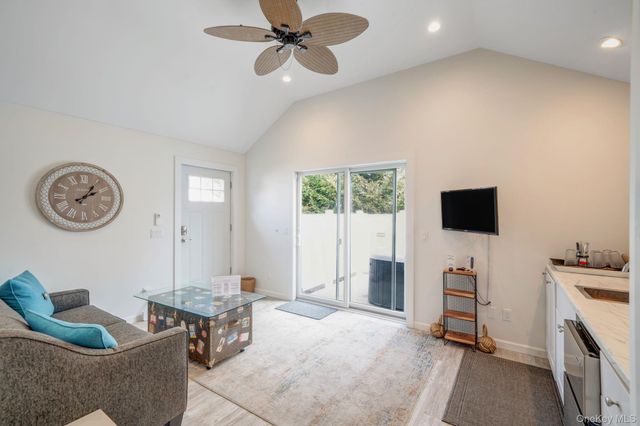 407 Wiggins Street, Greenport, NY 11944
