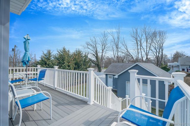 407 Wiggins Street, Greenport, NY 11944