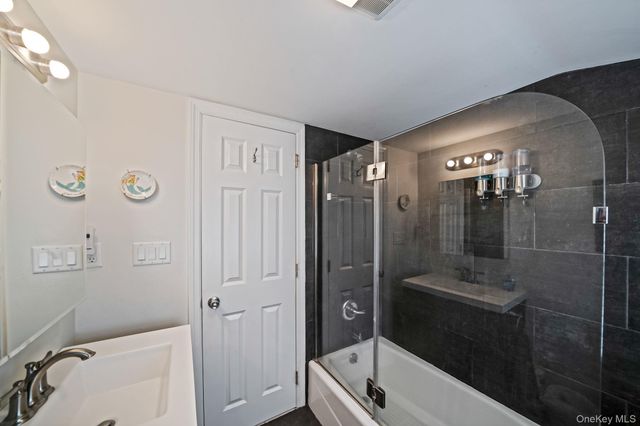 407 Wiggins Street, Greenport, NY 11944