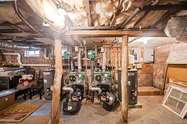 407 Wiggins Street, Greenport, NY 11944