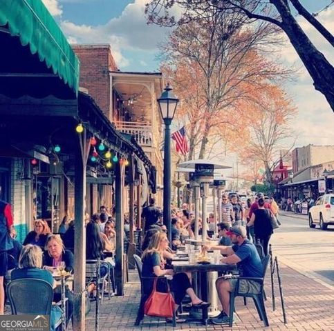 745 Winterwind Way, Roswell, GA 30075