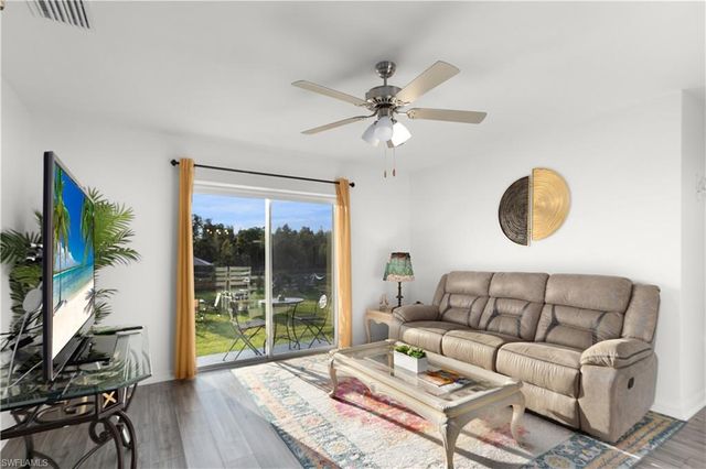 836 Youngreen DR, Fort Myers, FL 33913