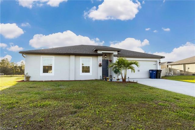 836 Youngreen DR, Fort Myers, FL 33913