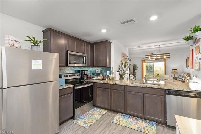 836 Youngreen DR, Fort Myers, FL 33913