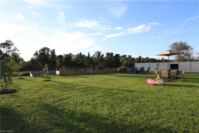 836 Youngreen DR, Fort Myers, FL 33913