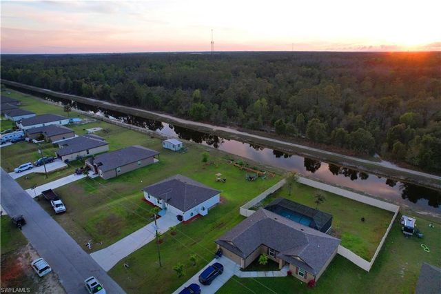 836 Youngreen DR, Fort Myers, FL 33913