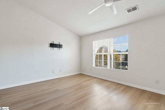 111 Wexford Drive Unit 303, Anderson, SC 29621