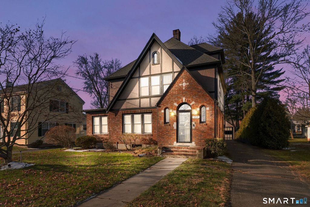 157 Four Mile Road, West Hartford, CT 06107