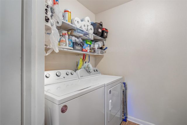 2061 Winrock Boulevard 53, Houston, TX 77057