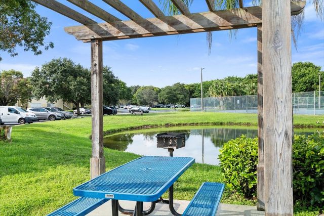 12950 Vista Isles Drive 428, Plantation, FL 33325