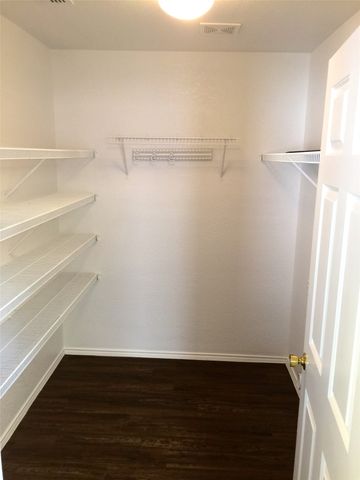 1061 Silver Spur Lane, Fort Worth, TX 76179