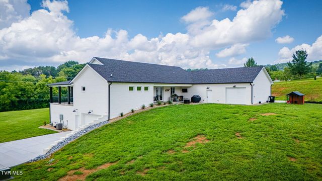 719 Fall Creek Road, Blountville, TN 37617