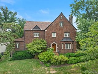 516 Warder Avenue, University City, MO 63130