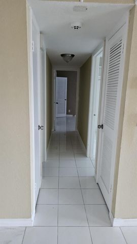 4042 NW 19th Street F411, Fort Lauderdale, FL 33313