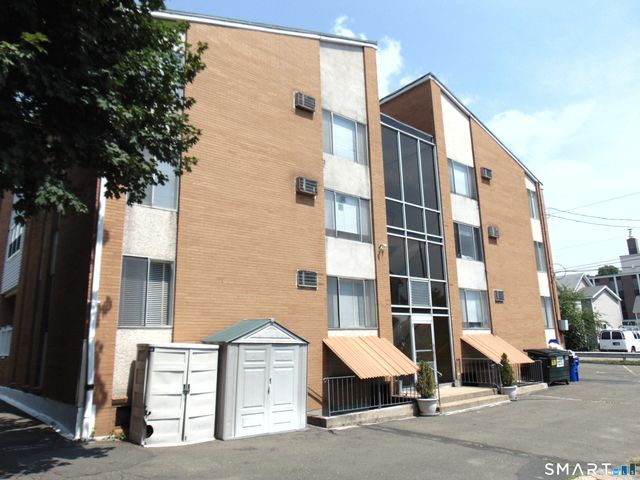 87 Meadow Street, Bristol, CT 06010