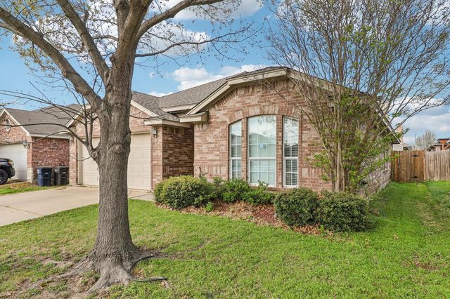 8221 Mule Deer Run, Fort Worth, TX 76179