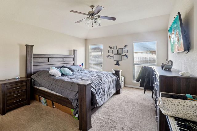 8221 Mule Deer Run, Fort Worth, TX 76179
