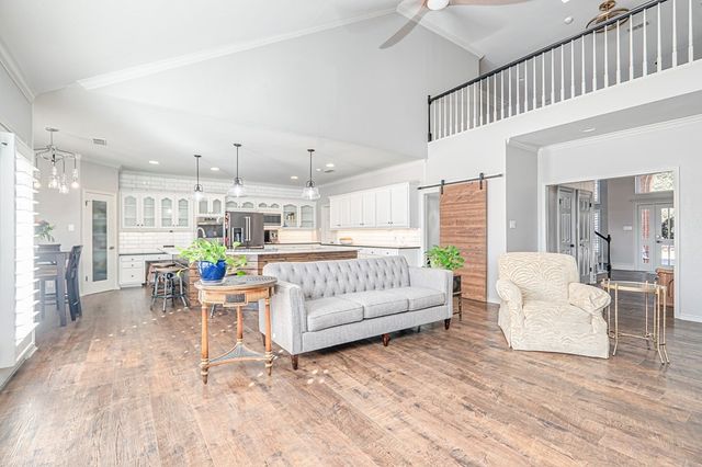 3901 Arroyo Dr, Midland, TX 79707