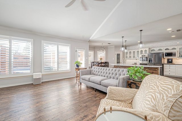 3901 Arroyo Dr, Midland, TX 79707