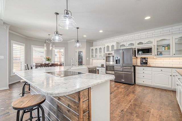 3901 Arroyo Dr, Midland, TX 79707