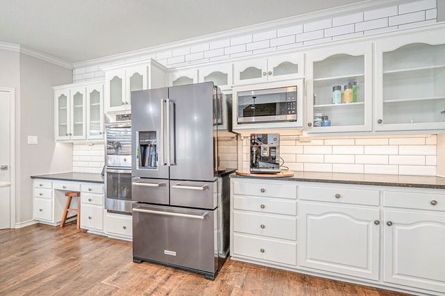 3901 Arroyo Dr, Midland, TX 79707