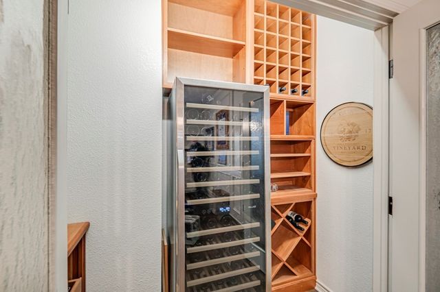 3901 Arroyo Dr, Midland, TX 79707