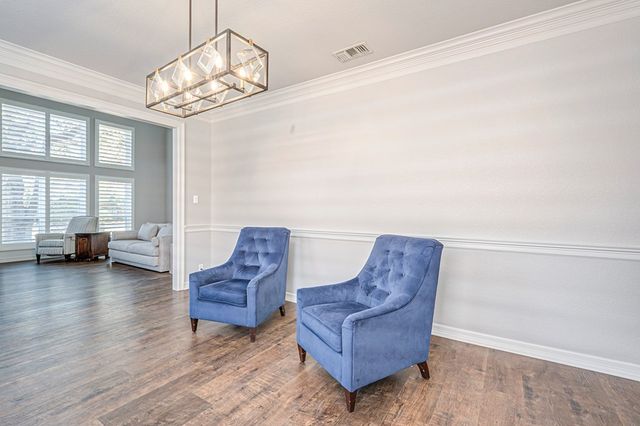 3901 Arroyo Dr, Midland, TX 79707