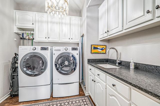 3901 Arroyo Dr, Midland, TX 79707