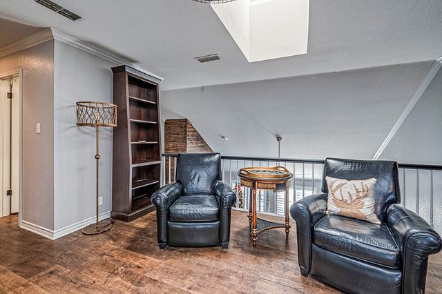 3901 Arroyo Dr, Midland, TX 79707