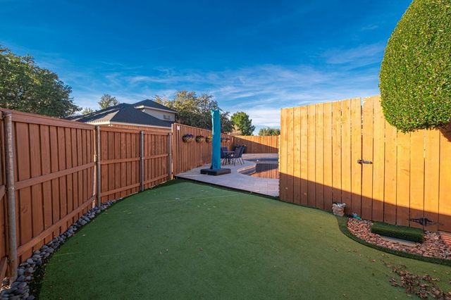 3901 Arroyo Dr, Midland, TX 79707