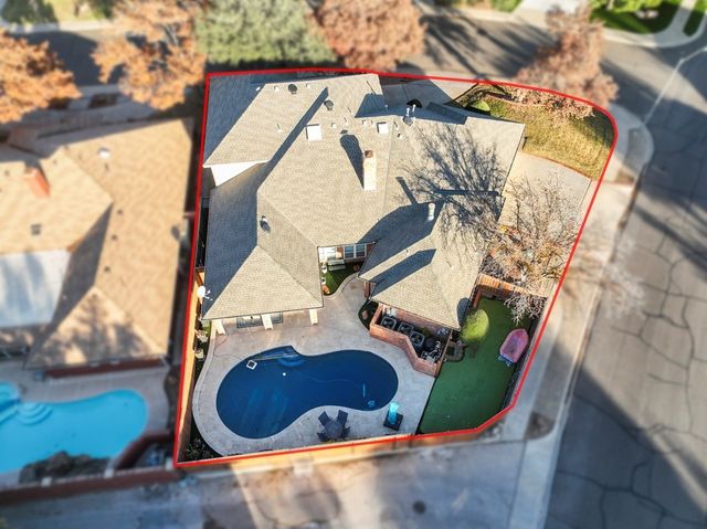 3901 Arroyo Dr, Midland, TX 79707