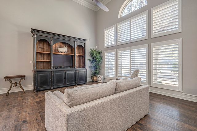 3901 Arroyo Dr, Midland, TX 79707