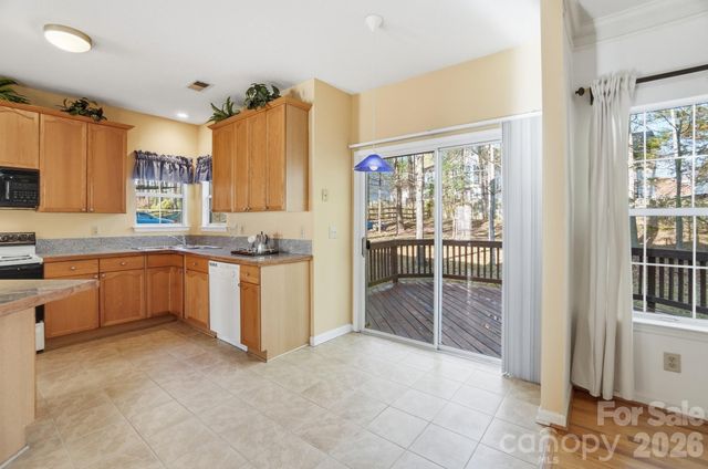 8721 Woodcock Lane, Charlotte, NC 28216