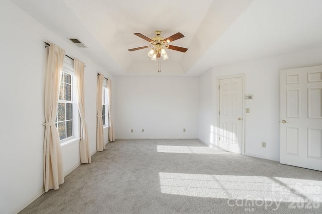 8721 Woodcock Lane, Charlotte, NC 28216