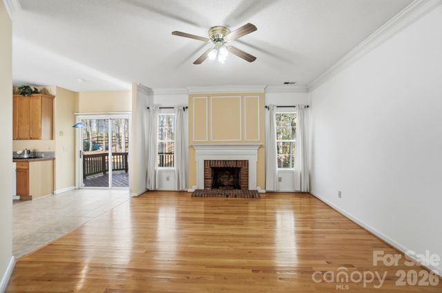 8721 Woodcock Lane, Charlotte, NC 28216