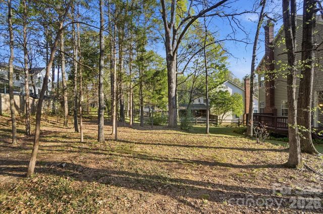 8721 Woodcock Lane, Charlotte, NC 28216