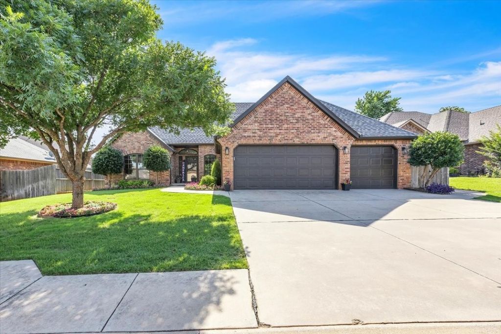 11913 Gwendolyn Lane, Oklahoma City, OK 73131