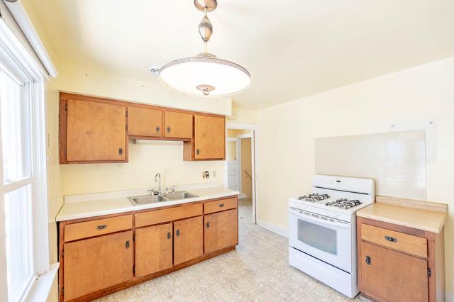 3628 W Becher STREET, Milwaukee, WI 53215