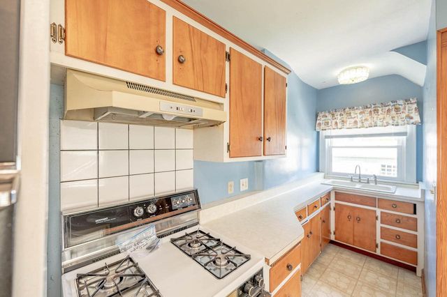 3628 W Becher STREET, Milwaukee, WI 53215