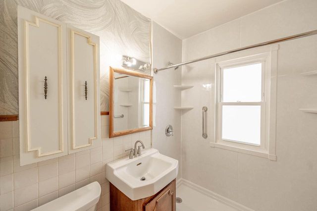 3628 W Becher STREET, Milwaukee, WI 53215