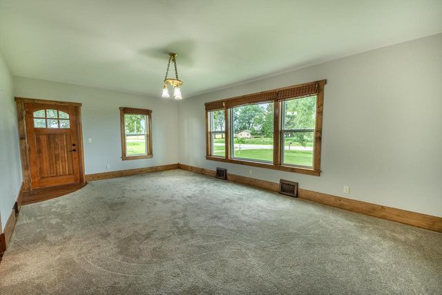 N7404 County Road G, Beaver Dam, WI 53916